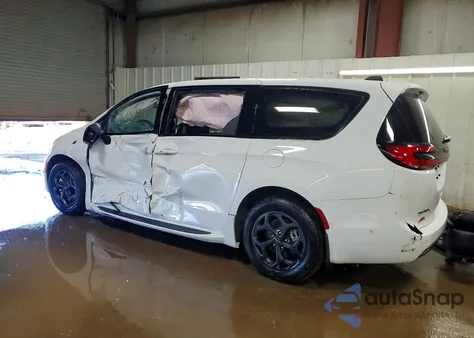 2023 Chrysler Pacifica Hybrid Touring L z USA, uszkodzony, nr VIN 2C4RC1L70PR604435